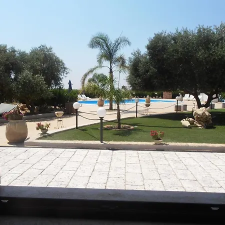 Alisia Bed & Breakfast 4*