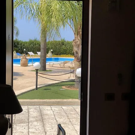 Alisia Bed & Breakfast 4*